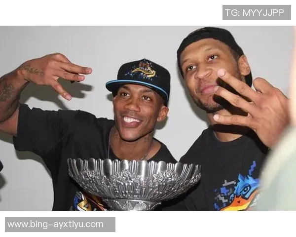 布泽尔儿子狂砍29分6板助力蓝魔夺冠续写开季9连胜传奇 布泽尔儿子狂砍29分6板助力蓝魔夺冠续写开季9连胜传奇