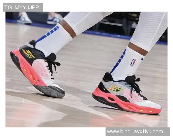 斯凯奇新宣传片曝光恩比德穿新鞋款或暗示签名鞋即将发布 斯凯奇新宣传片曝光恩比德穿新鞋款或暗示签名鞋即将发布